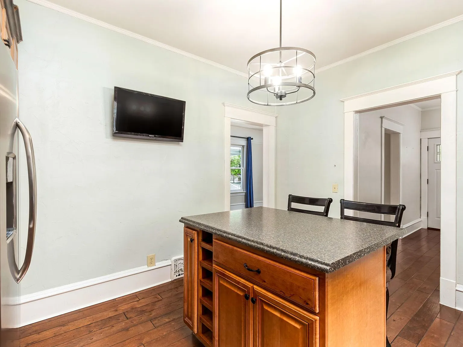 3 bed, 1650 sqft, $1,900 — Photo 4