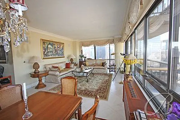 Sold by Bellmarc Realty | media 5