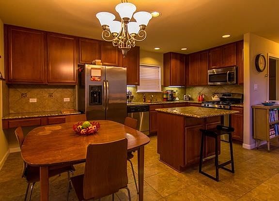 Stainless Steel appliances - Notice the built in desk!
