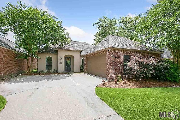 1st image of 10208 Springtree Ave