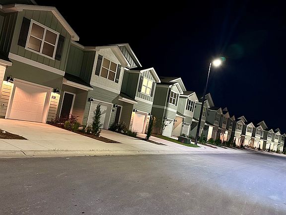 4th image of 245 Laura Ln #0874deea7