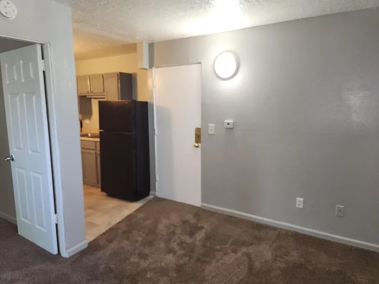 1931 Clinton St #7 — Photo 3