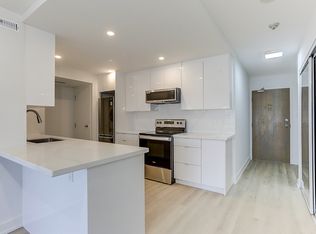 1001 Bay St #1319, Toronto, ON