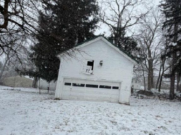 5th image of 123 Seward St