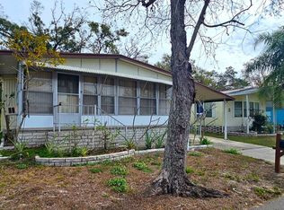 407 Summerhill Dr, Valrico, FL 33594