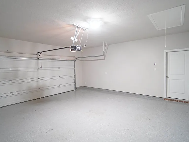 2401 Goodnight Ranch Dr — Photo 15