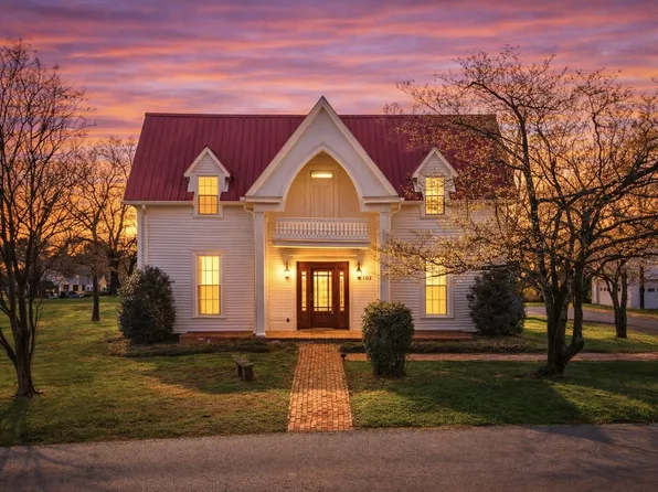 107 Mechanic St N, Lynchburg, TN 37352