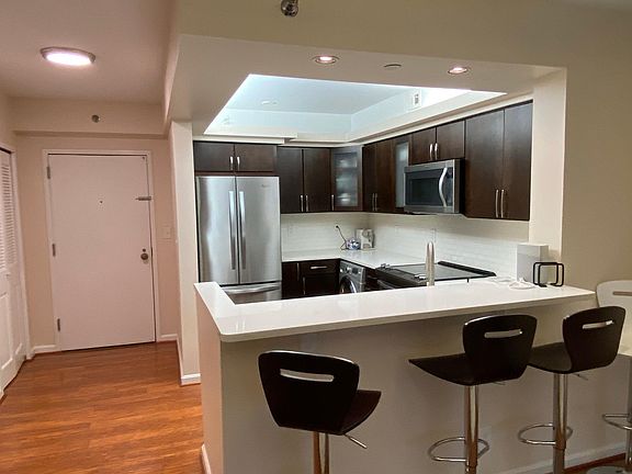 2nd image of 1805 Crystal Dr APT 203