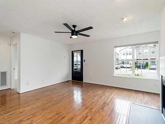2nd image of 404 McAdoo Ave