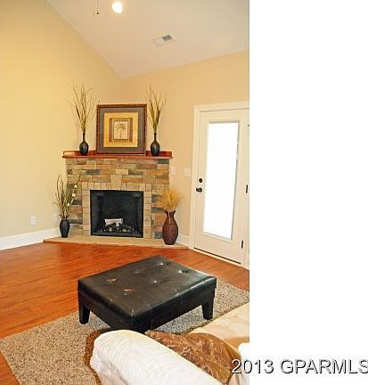 3rd image of 1925 B B Leighton Drive #B