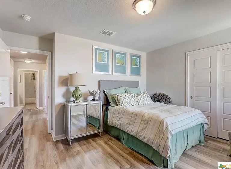 15306 Comanche Grv — Photo 17