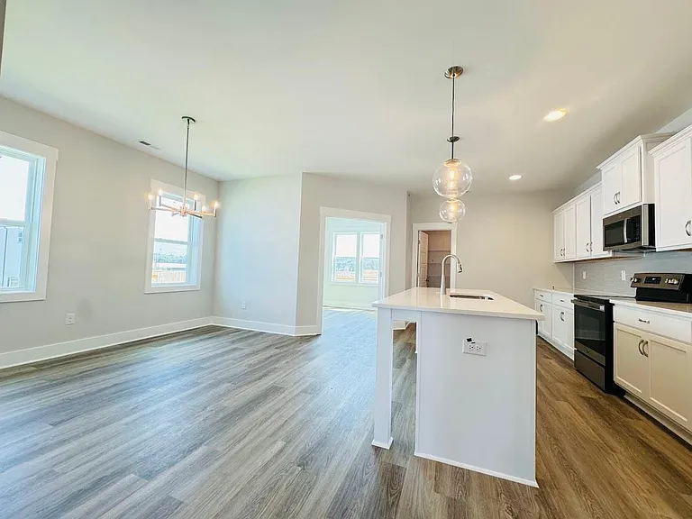 2116 Big Falls Dr — Photo 9