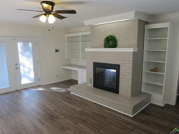 5th image of 924 Mimosa Dr