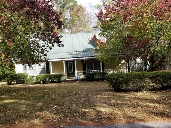 141 Wintergreen Rd, Walterboro, SC 29488