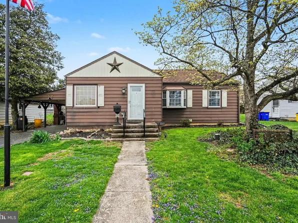 1309 Kingsley Rd, Camp Hill, PA 17011