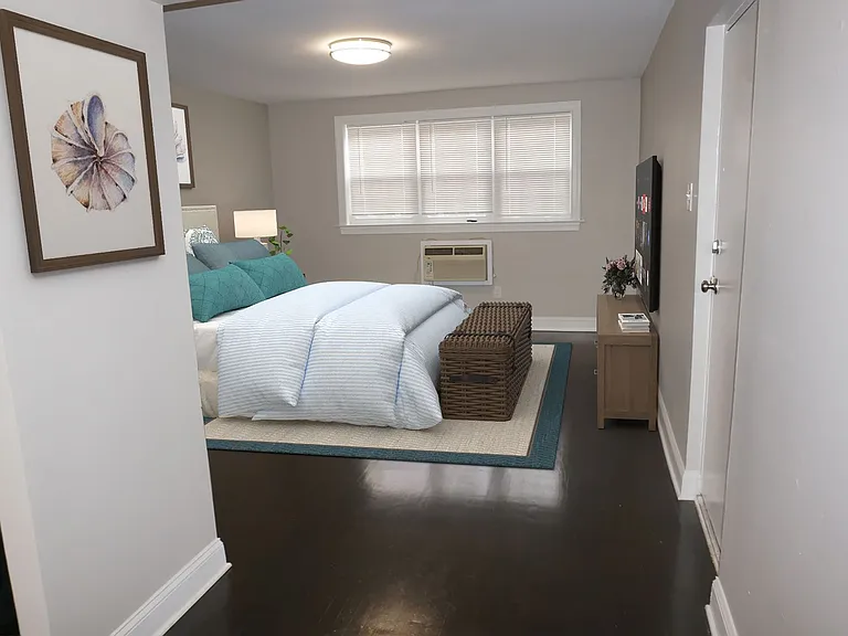 210 Trinity Ave #B2 — Photo 2