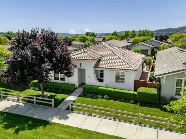 2563 Clubhouse Dr, Paso Robles, CA 93446