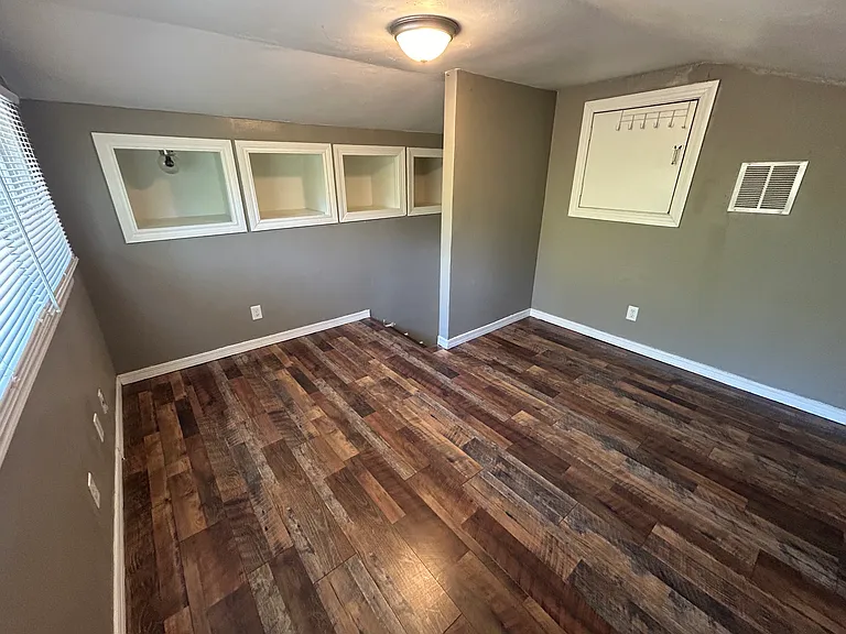 4115 E 28th Pl — Photo 17