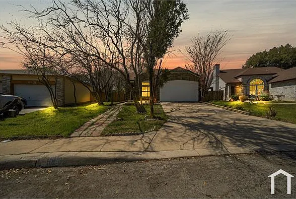 6818 Flaming Ridge Dr — Photo 8