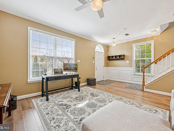 4th image of 311 Garden View Sq