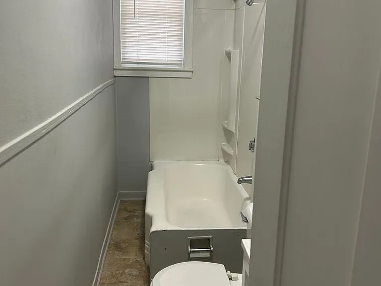 75 Turner Ave — Photo 6
