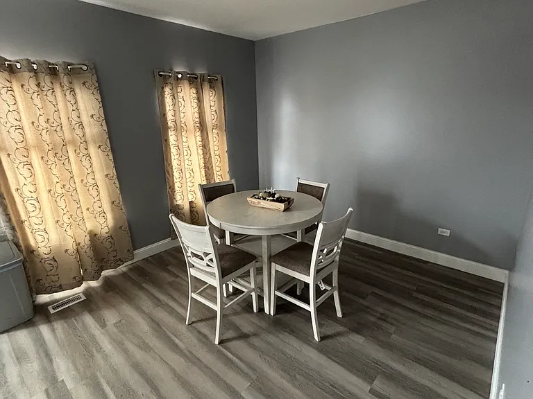 4207 Cummins St — Photo 3