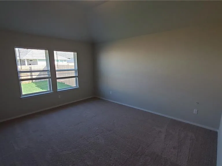 348 Gaida Loop — Photo 7
