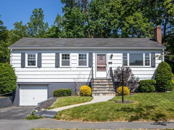 51 Westchester Cir, Dedham, MA 02026