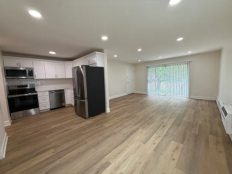 5548 W Cal Sag Rd #1W — Photo 5