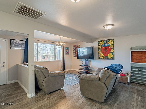 5th image of 7244 E Eastview Dr