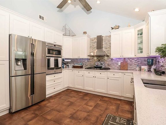 3rd image of 73 Braham Ave