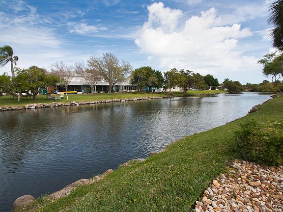 4th image of 202 McGuire Blvd