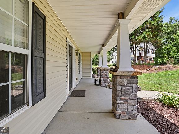 2nd image of 131 Shamrock Ct