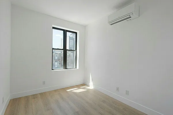 Rented by REAL New York | media 5