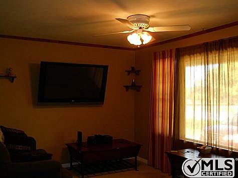 5th image of 3787 N Hills Dr