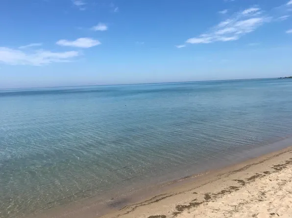 14201 N Cathead Bay Dr, Northport, MI 49670