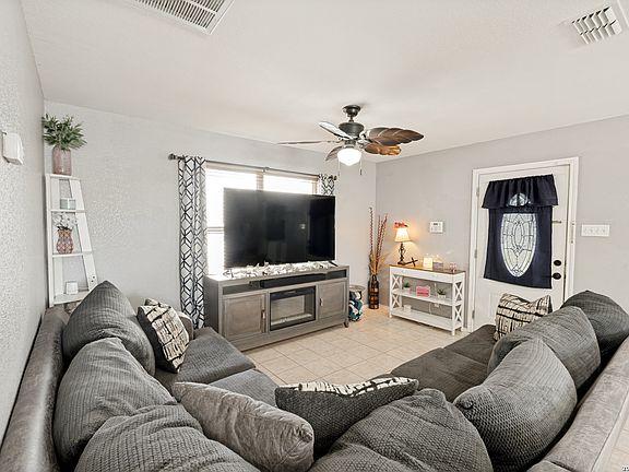 3rd image of 223 Whitman Ave