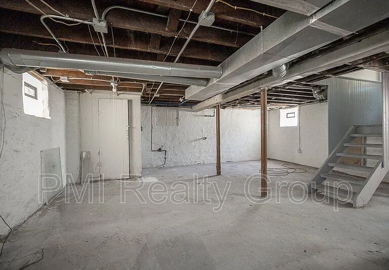 12203 Castlewood Ave — Photo 28