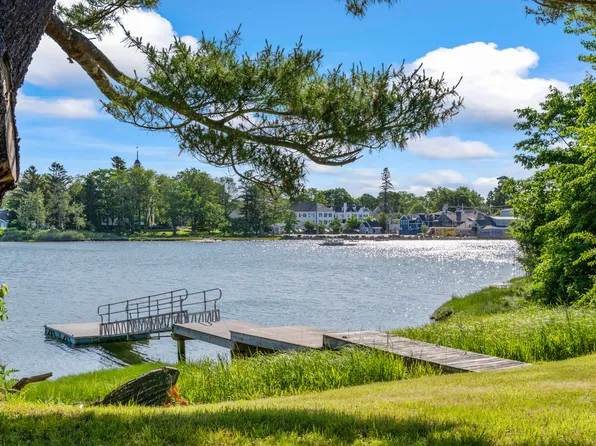 16 Christensen Lane, Kennebunk, ME 04043