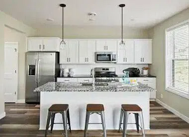 4 bed, 2.5 bath, 2136 sqft, $3,725 — Photo 4