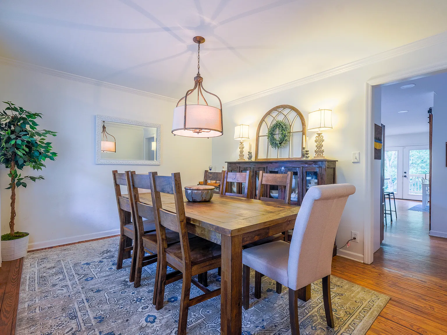 3 bed, 1670 sqft, $4,000 — Photo 2