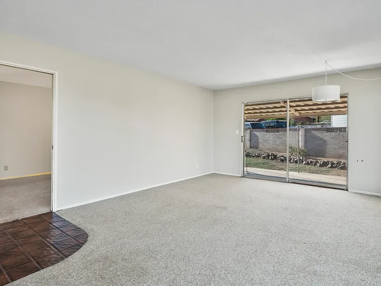 8542 E Desert Steppes Dr — Photo 5