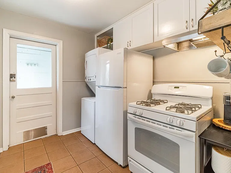 1201 W Alan Ave — Photo 11