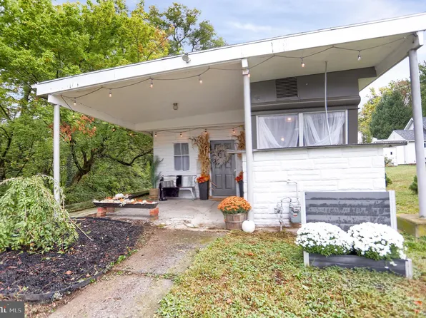 174 Walnut St, Highspire, PA 17034