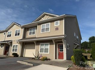 93 Foxden Ct #204, Fletcher, NC 28732