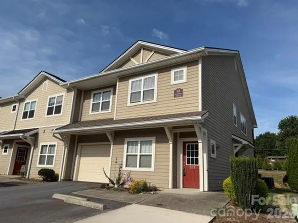 93 Foxden Ct #204, Fletcher, NC 28732