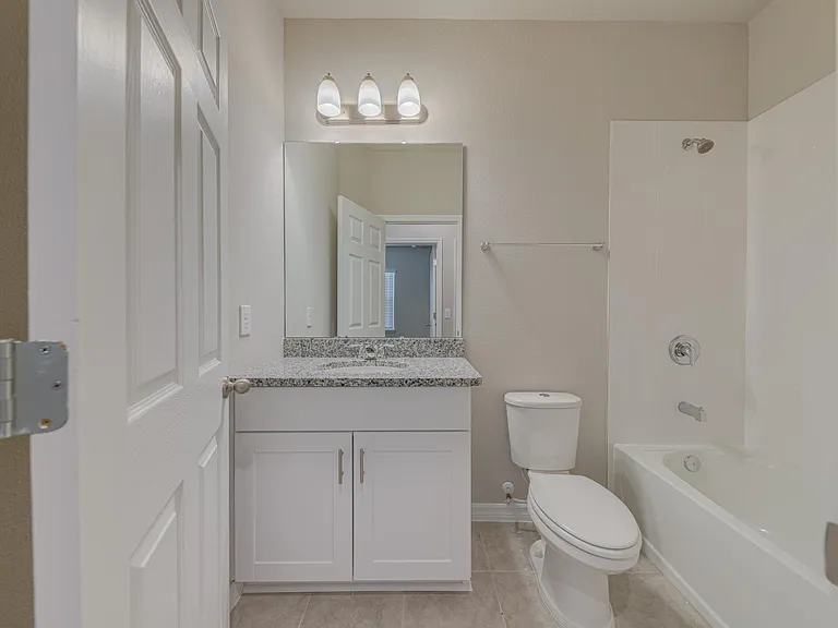 524 Venetian Palms Blvd — Photo 13