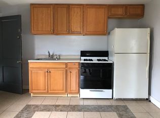 948 Locust Ave APT E, Pittsburgh, PA