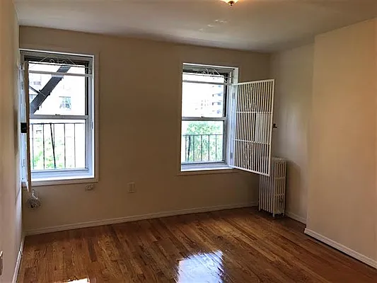 Rented by Friedman Roth Realty | media 21