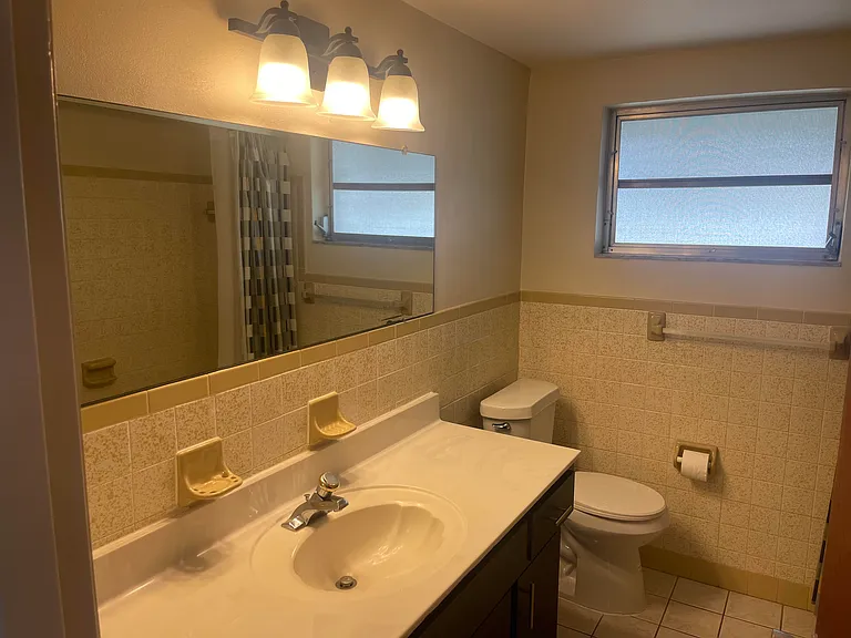 5630 Dolores Dr — Photo 18